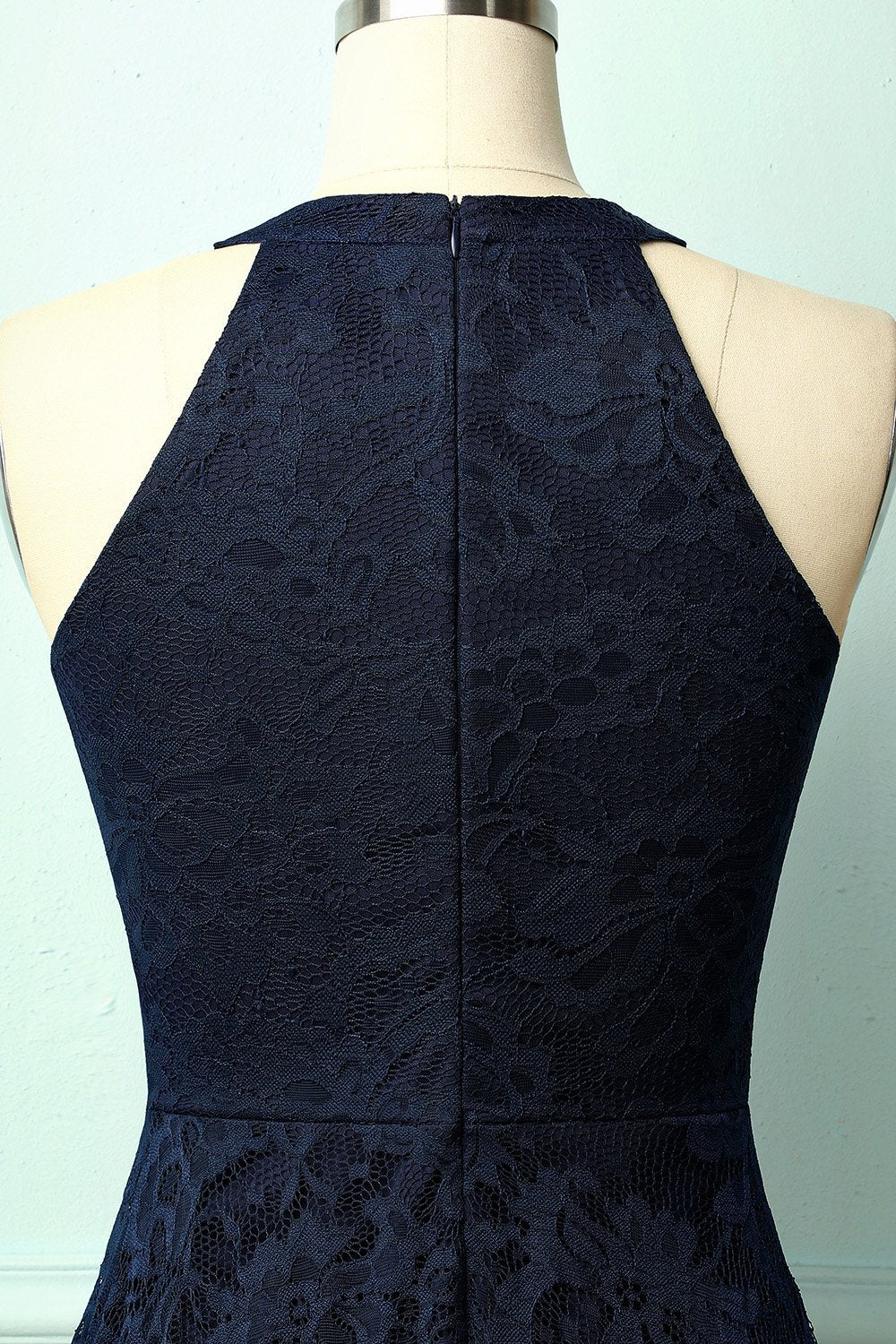 Vestido assimétrico de renda azul marinho