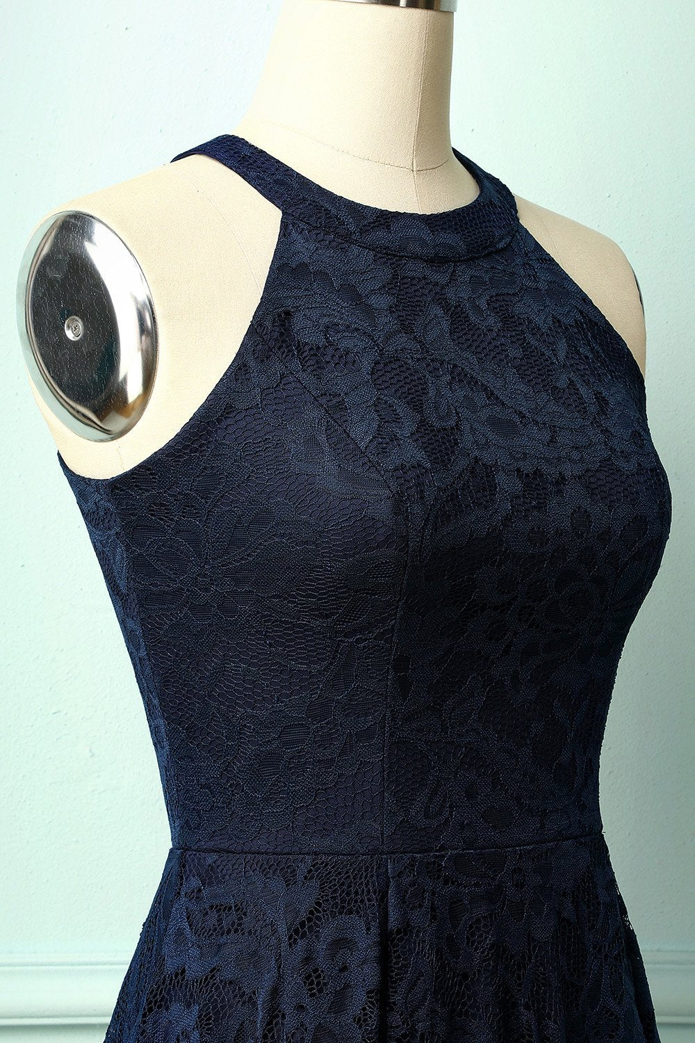 Vestido assimétrico de renda azul marinho