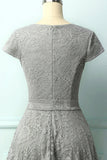 Vestido Midi de Renda Cinza