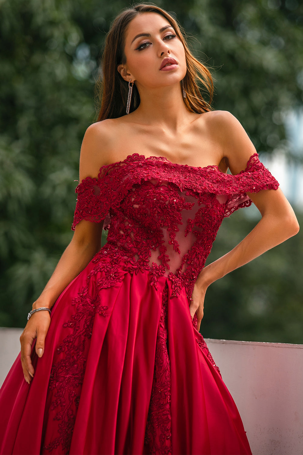 Vermelho fora do ombro Vestidos de Cerimónia