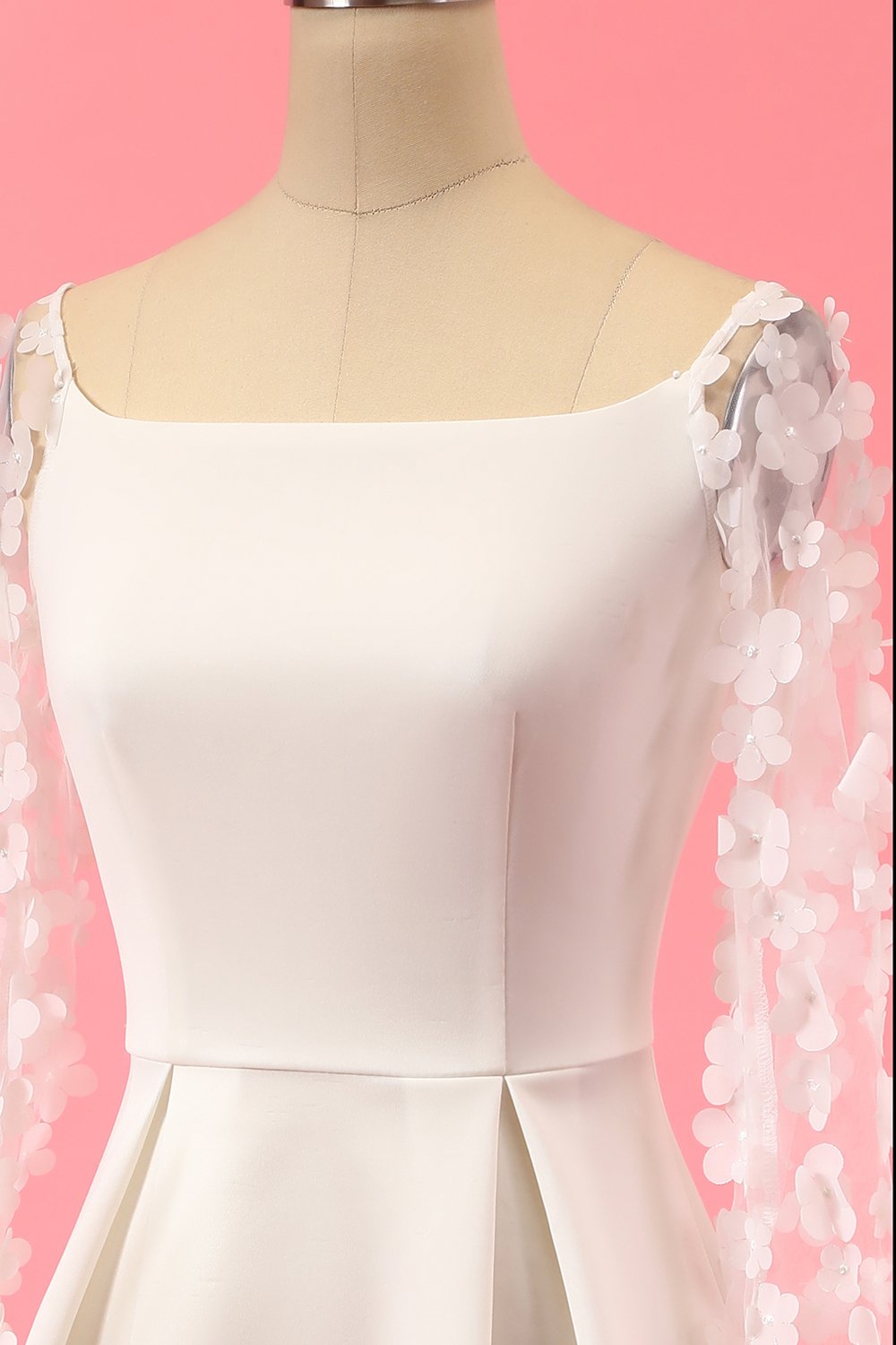 Vestido branco partido do laço