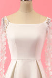 Vestido branco partido do laço