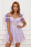 Lavanda fora ombro vestido de Cocktail com penas