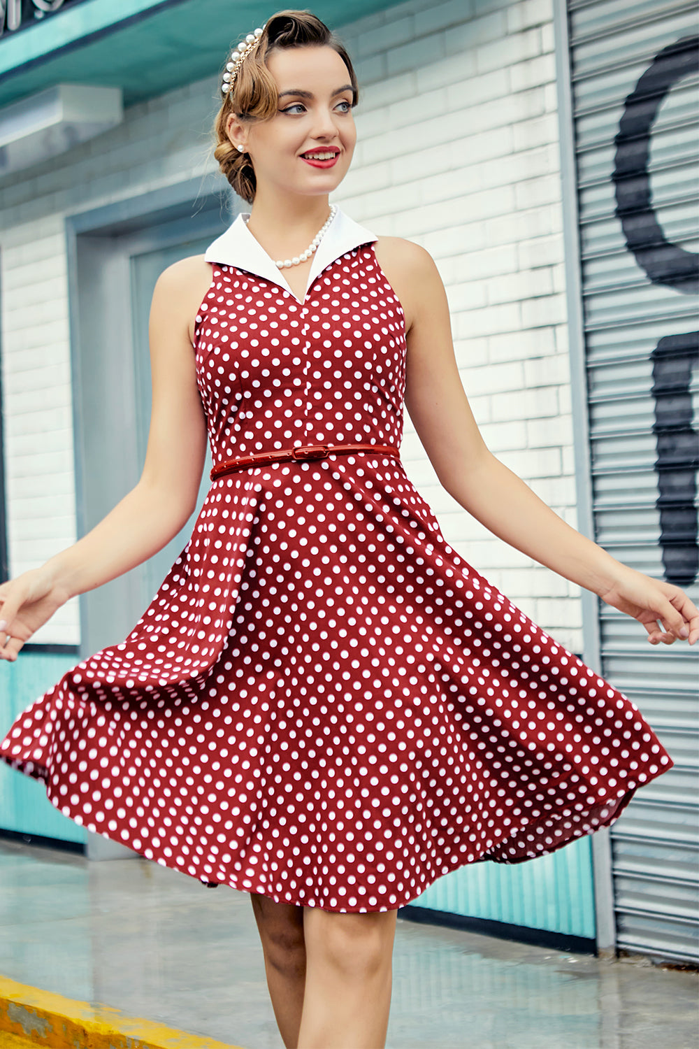 Vestido Borgonha com Bolinhas Brancas