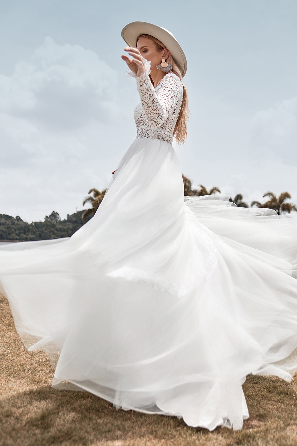 Renda mangas compridas profundo V-neck Boho vestido de noiva com backless