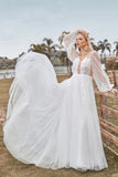 Mangas compridas Open Back Ivory Um vestido de noiva de linha com apliques