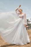 Mangas compridas Open Back Ivory Um vestido de noiva de linha com apliques