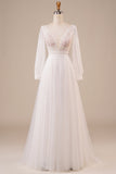 A-Line Tule frisado vestido de noiva marfim com mangas
