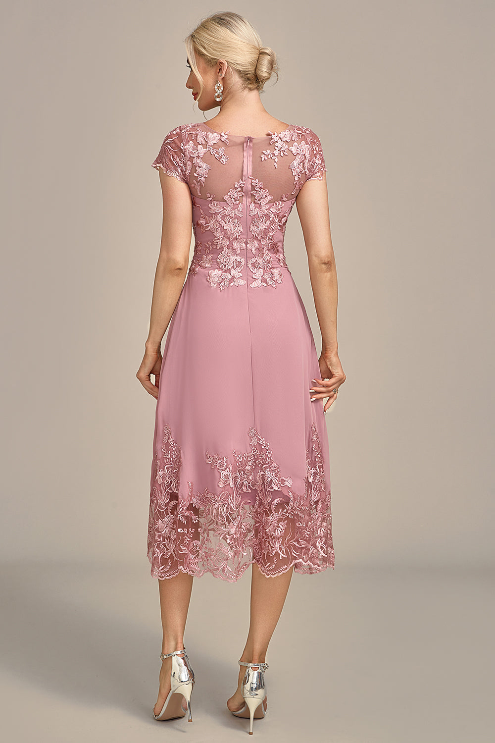 Dusty Rose A-Line Tea-Length Mãe do vestido de noiva com lantejoulas