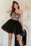 Pescoço preto sem alças Um vestido de homecoming de linha