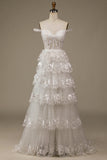 Vestido de noiva de renda em camadas branco brilhante com fenda