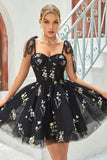 Cintas de Espaguete Preto Vestido de Cocktail Apliques
