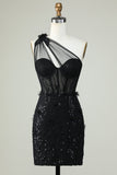 Um Ombro Preto Vestido de Cocktail com Appliques