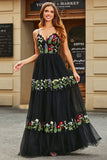 Lindo A Line Spaghetti Straps Preto Long Prom Dress com Bordado