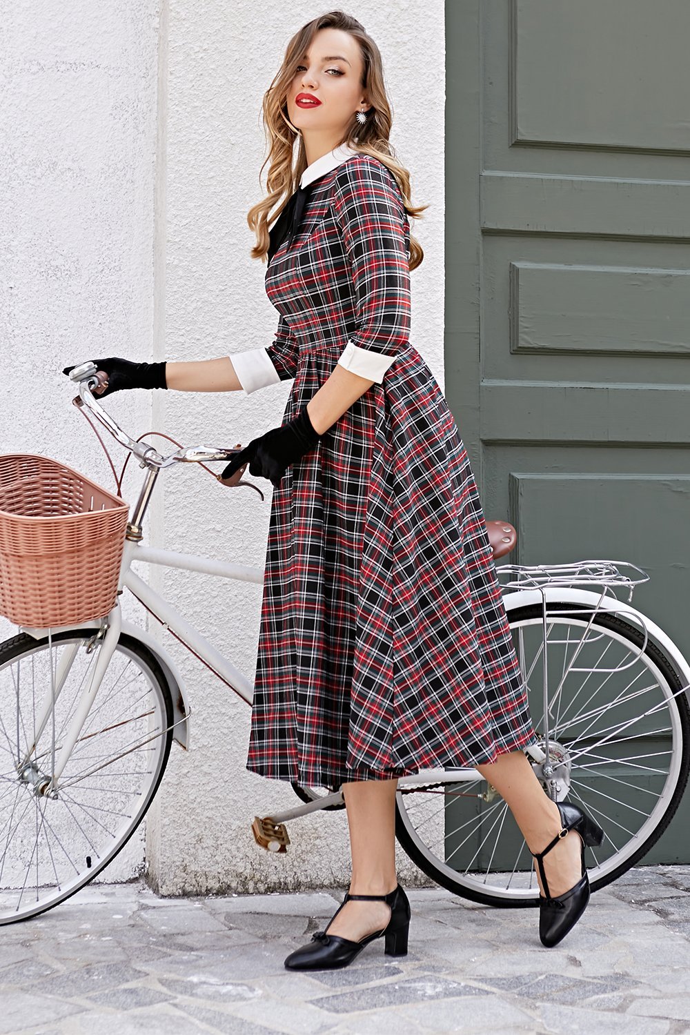 Vestido vintage vermelho e preto gingham