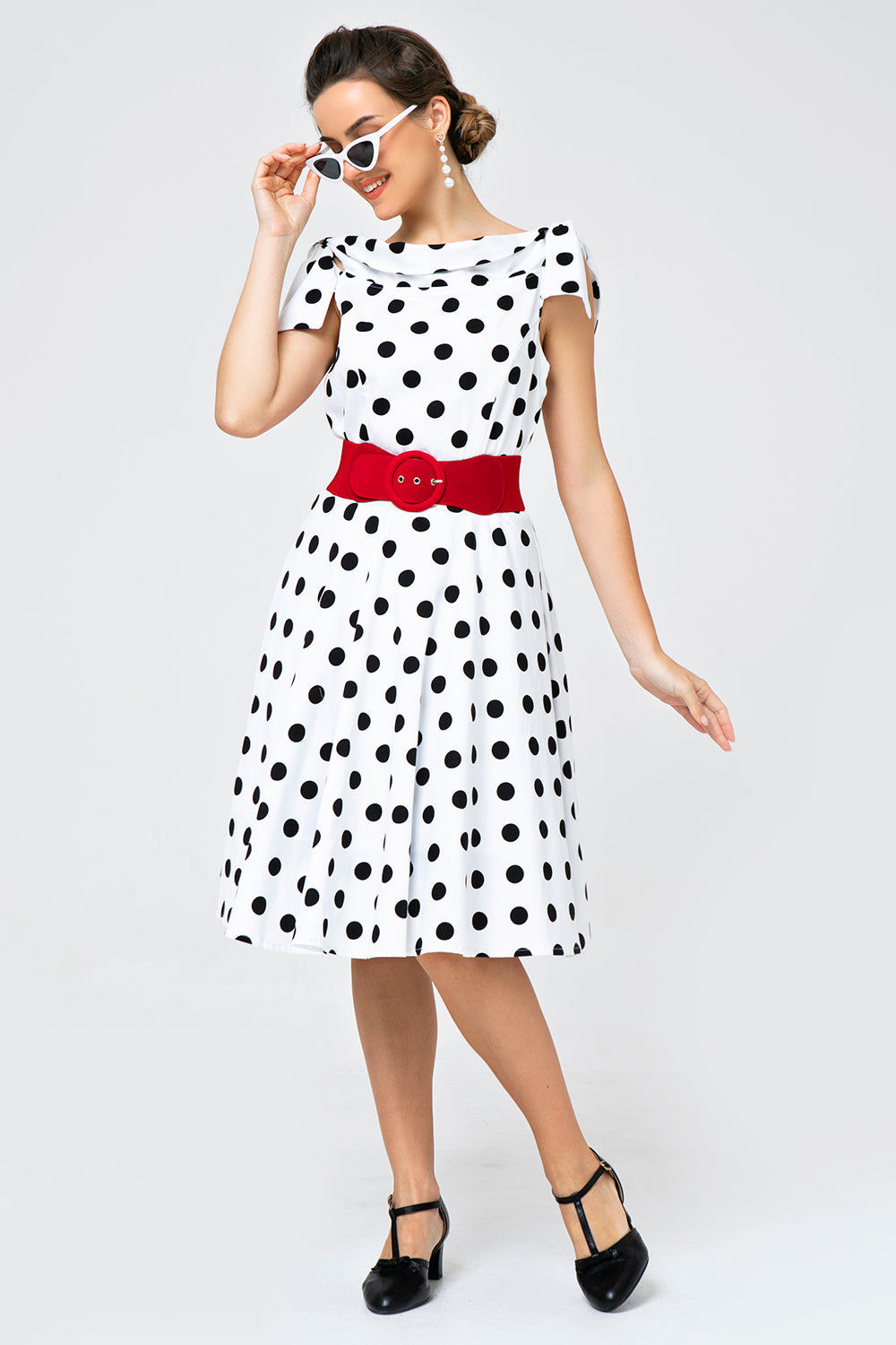 Branco Fora-ombro Vestido Com Bolinhas Pretas