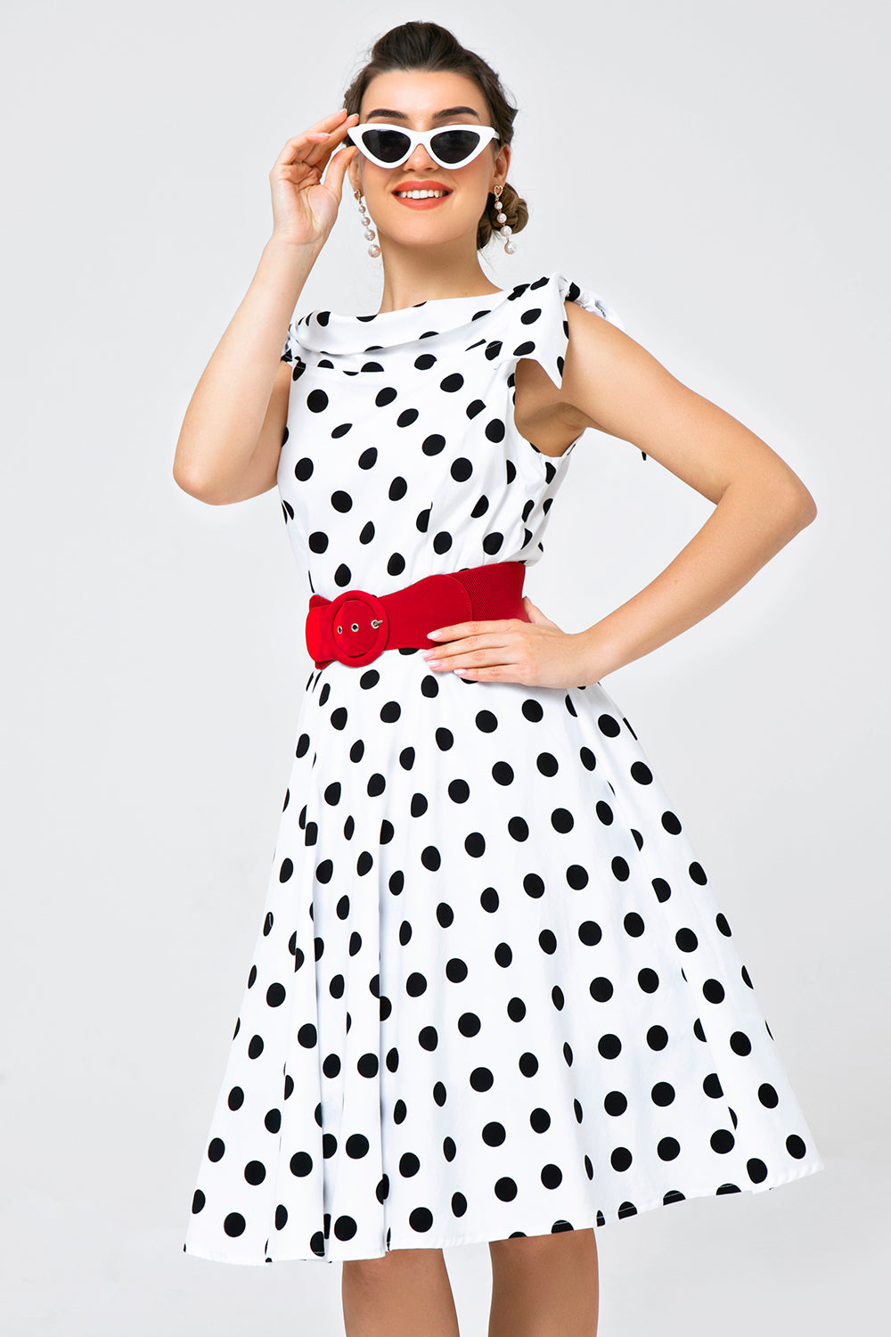 Branco Fora-ombro Vestido Com Bolinhas Pretas