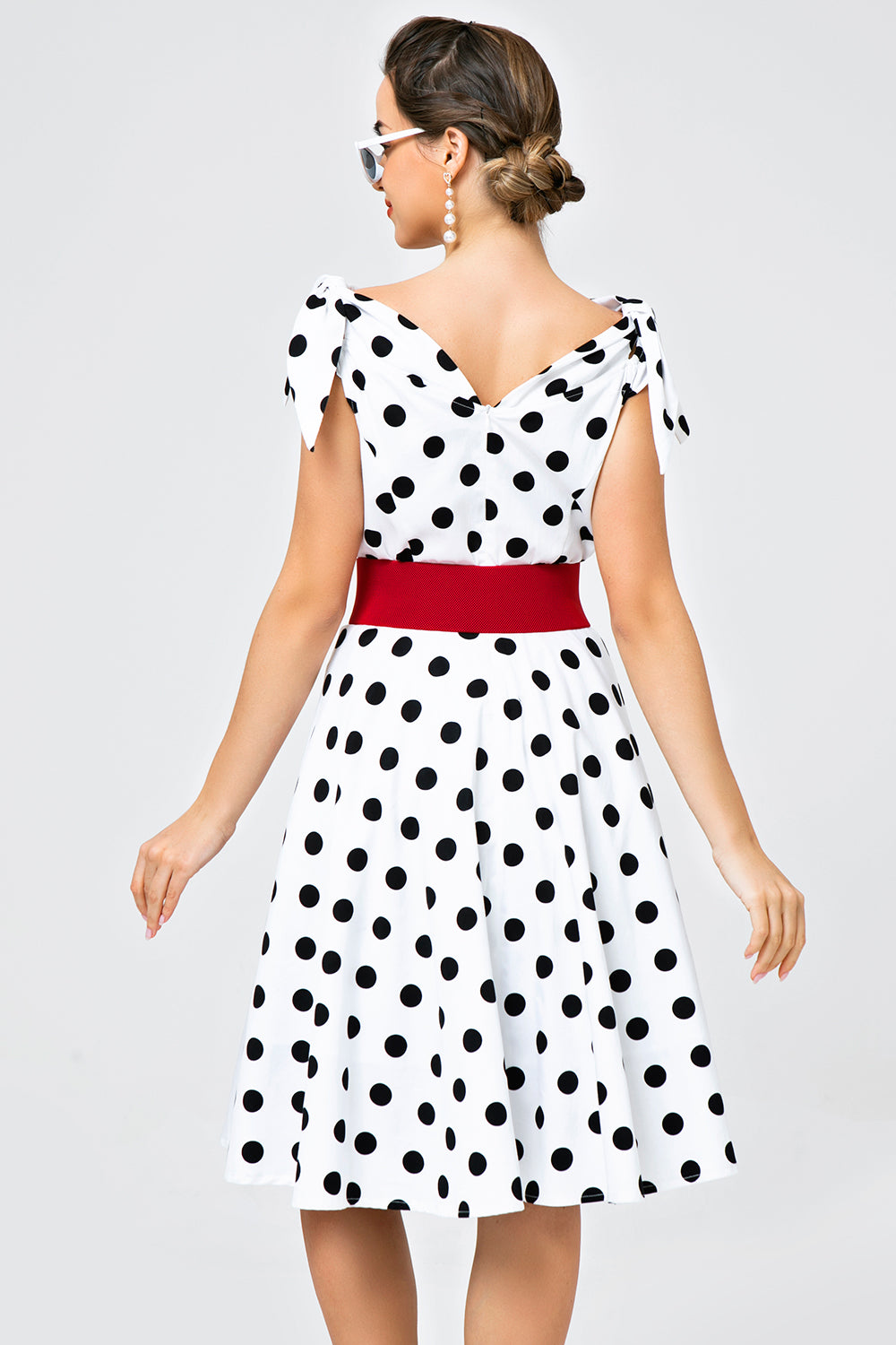 Branco Fora-ombro Vestido Com Bolinhas Pretas