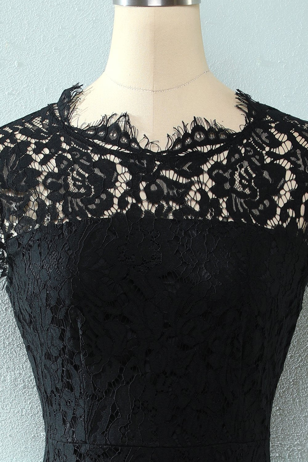 Vestido de renda de bodycon preto