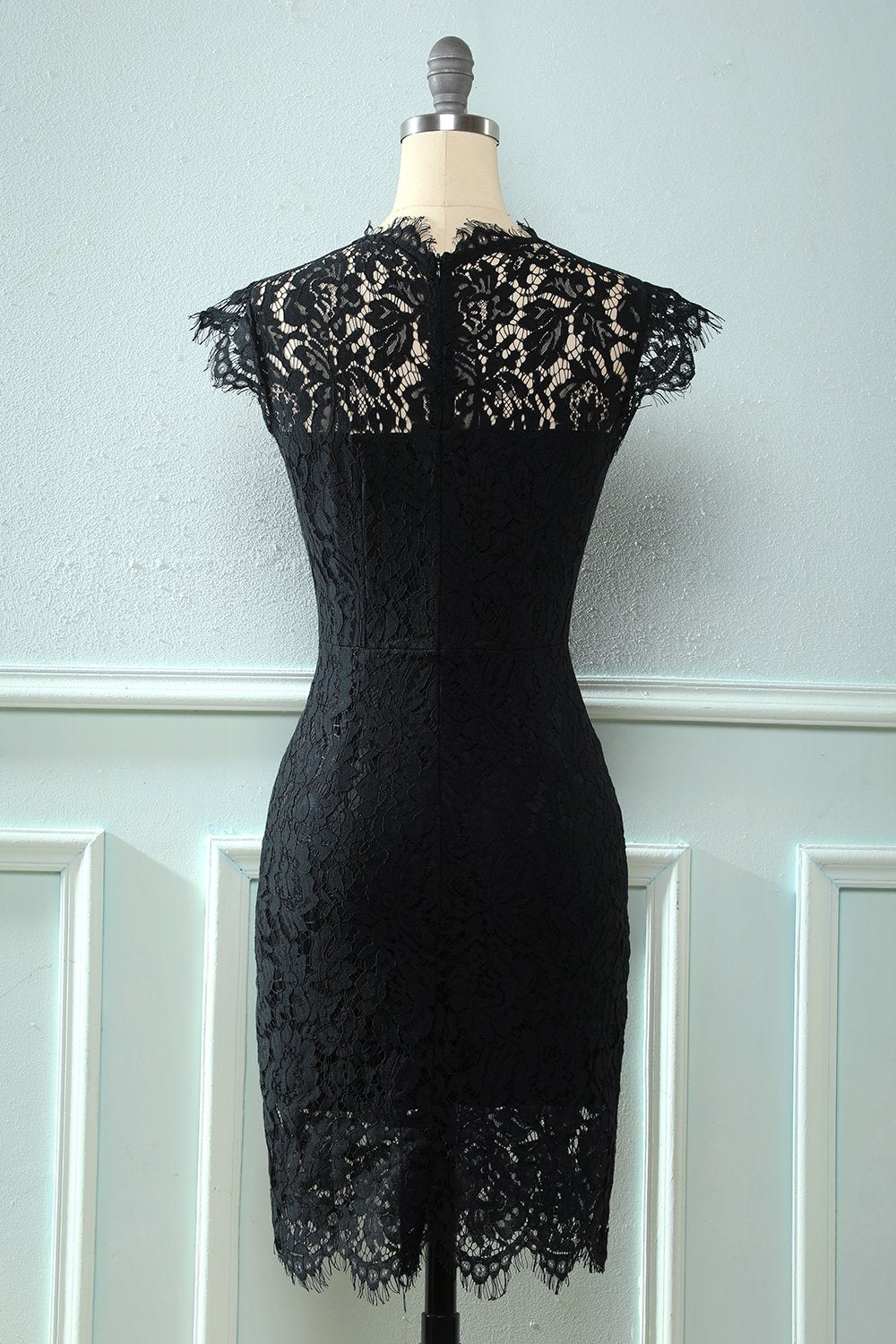 Vestido de renda de bodycon preto