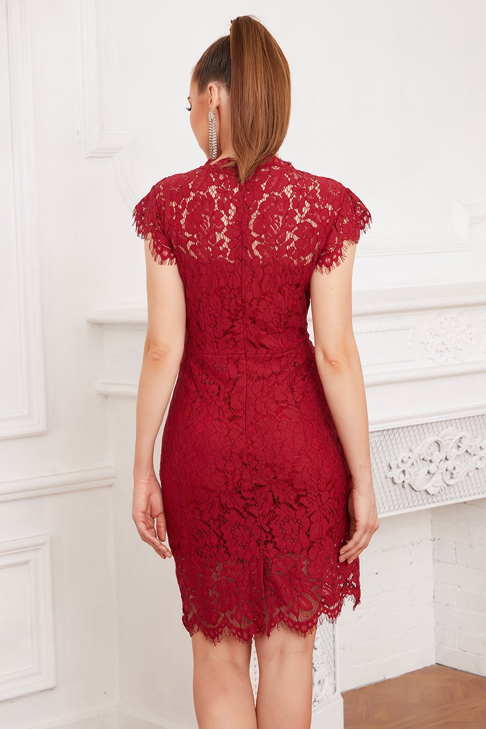 Vestido de renda de bodycon vermelho