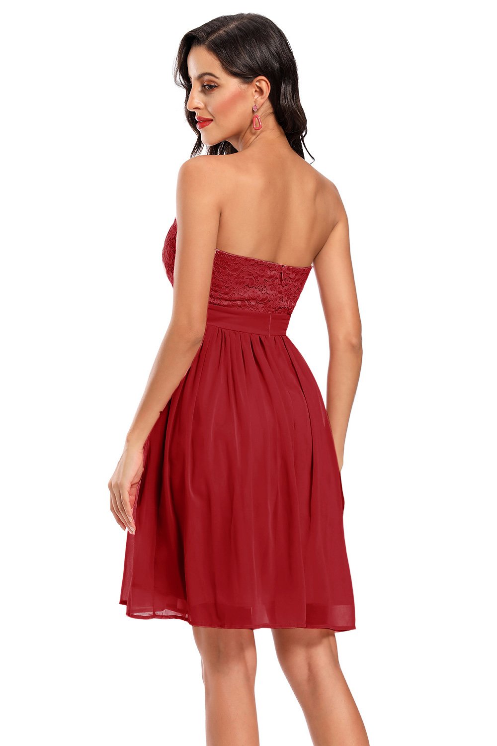 Bonito um vestido de festa de festa de namorado de linha