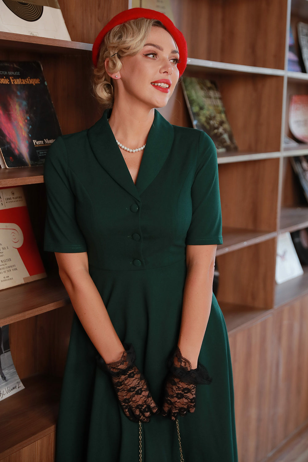 Vestido de 1950 vintage verde escuro com mangas