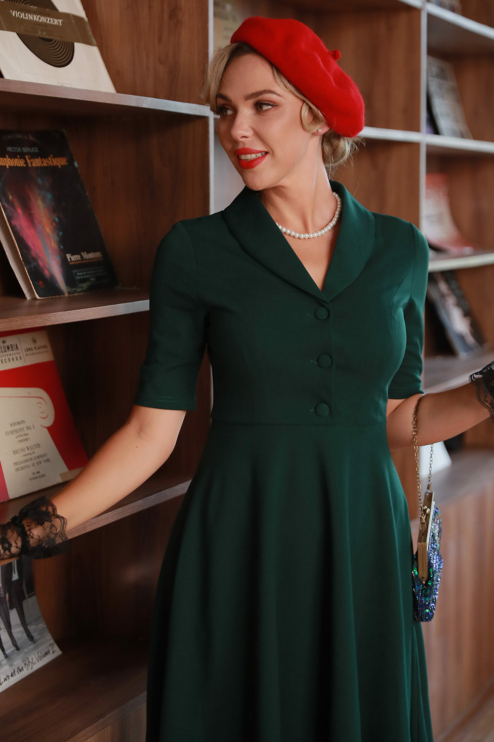 Vestido de 1950 vintage verde escuro com mangas