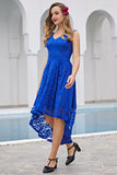 Vestido de renda assimétrica azul royal