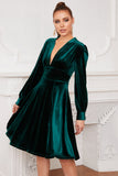 Vestido de veludo verde escuro mangas compridas