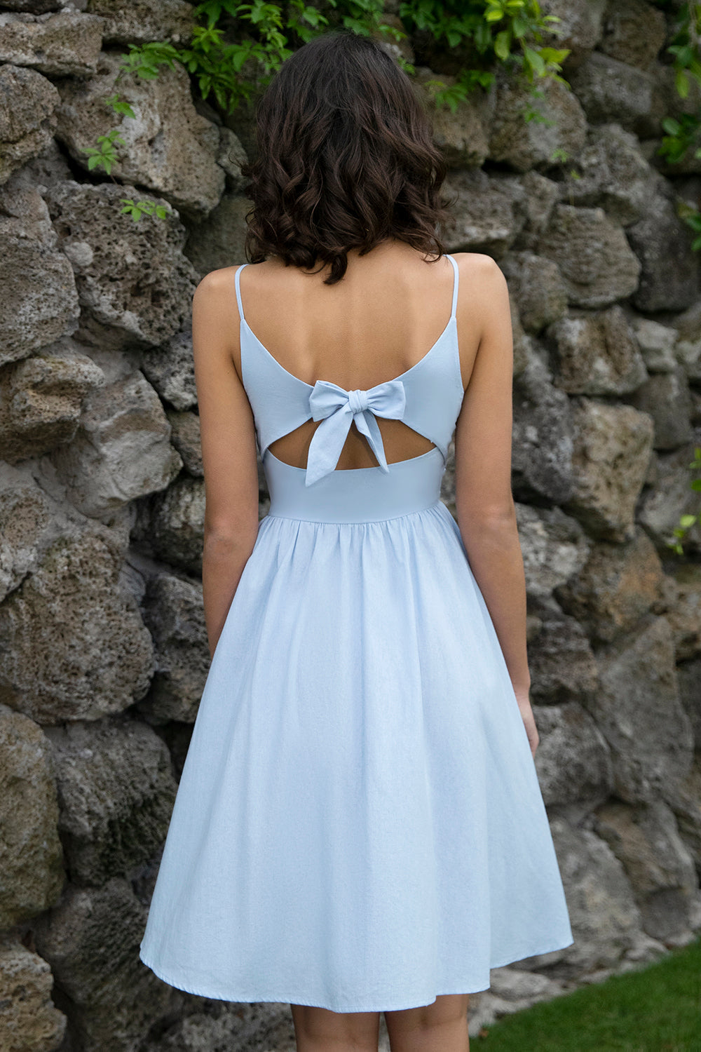 Bonito uma linha spaghetti alças de verão vestido de verão
