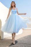 Vestido de coquetel de tulle azul celeste