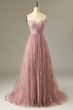 Um vestido de baile de blush de linha com Criss Cross Back