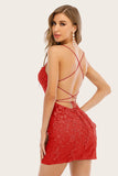 Vestido curto de renda apertada
