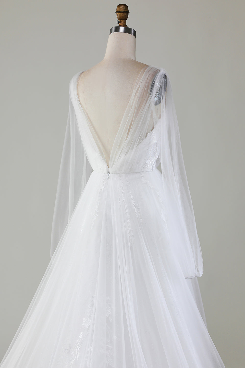Marfim A-Line V-Neck plissado vestido de noiva tule com mangas compridas