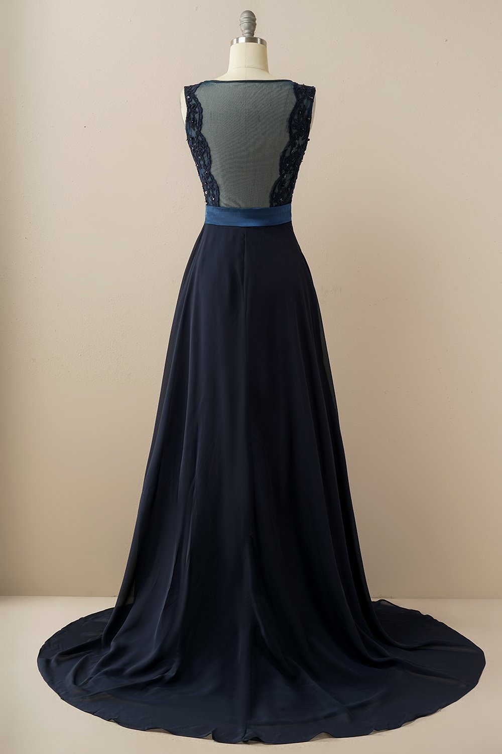 Vestido de baile longo applique