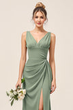 Bainha de eucalipto V-Neck Ruched Long Bridesmaid Dress com fenda
