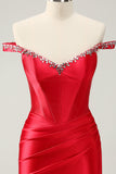 Glitter vermelho frisado fora do ombro cetim apertado homecoming vestido