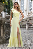 Amarelo Uma linha um ombro longo vestido de festa de casamento convidado com fenda