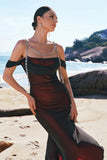 Preto vermelho sereia ombro frio longo vestido de dama de honra