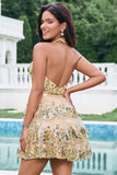 Sparkly Gold A Line Halter Tiered Backless Short Homecoming Dress com Sequins