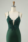 Glitter verde escuro apertado V pescoço frisado Homecoming Dress