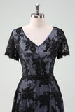 Vestido de Coro Midi de Mangas Curtas em Renda Preto
