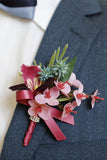 Borgonha Prom Corsage de Pulso e Boutonniere Masculino com Pérolas