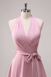 Vestido de dama de honra Pink Halter Tiered A-Line com Sash