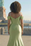 Vestido comprido de baile de baile de sereia de cetim com lantejoulas dourado e brilhante,