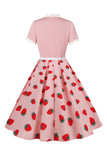 Uma linha Blush Morango Vestido Impresso 1950 com mangas curtas