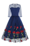 Preto Uma Linha Rosa Vestido Floral dos anos 1950 com meias mangas