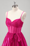 Sparkly A Line Fuchsia Corset Tiered Spaghetti Straps Vestido de baile metálico