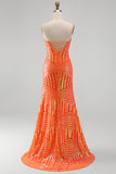Vestido de baile de finalistas sem alças com lantejoulas em laranja brilhante e laranja